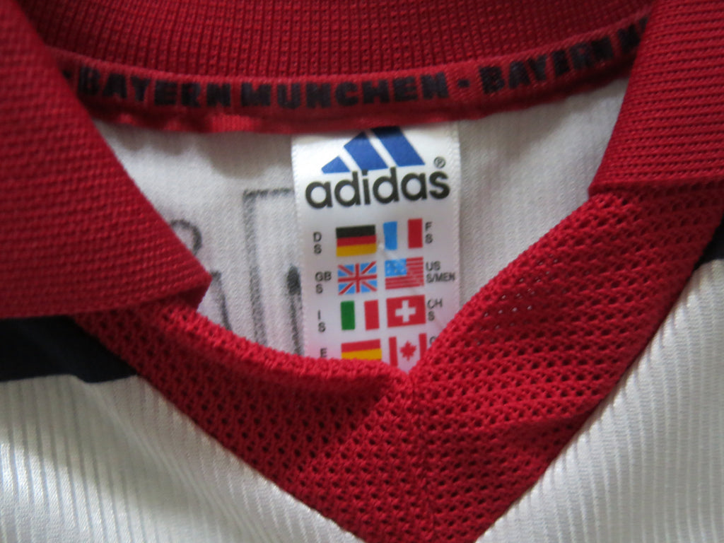 FC Bayern München Auswärtstrikot